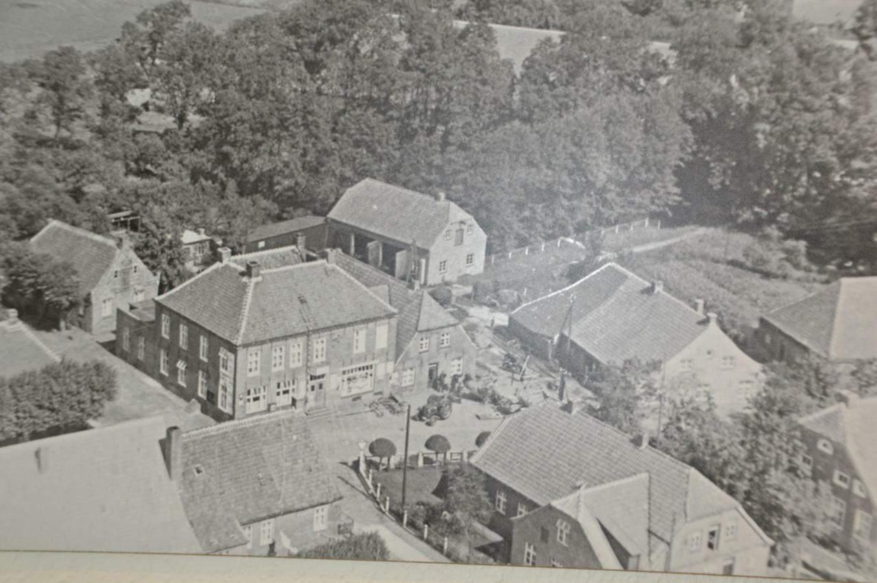 Hotel Zum Grossen Krug Wirdum Exterior foto